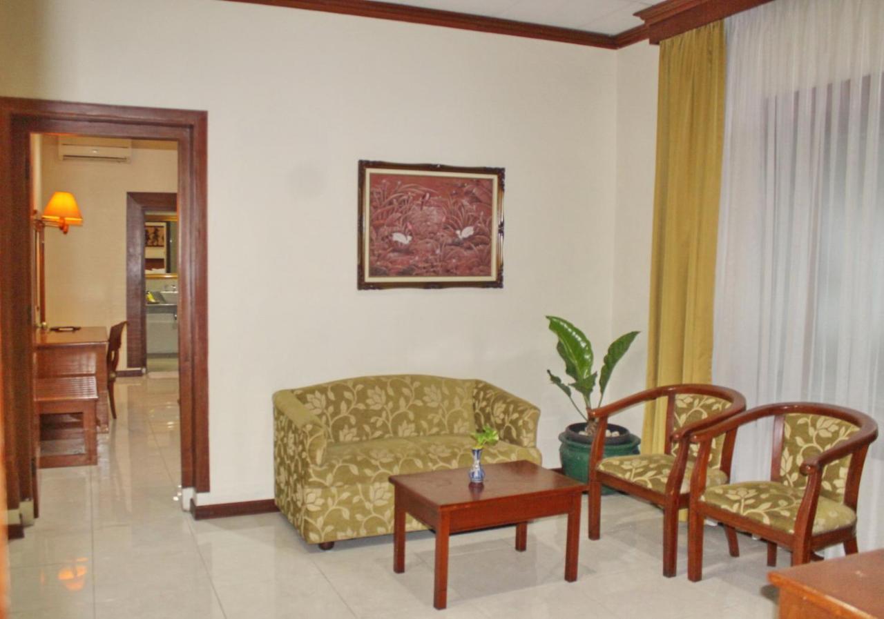 Hotel Dana Solo Zewnętrze zdjęcie